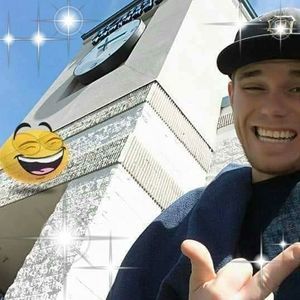 Meet your Posher, Zack